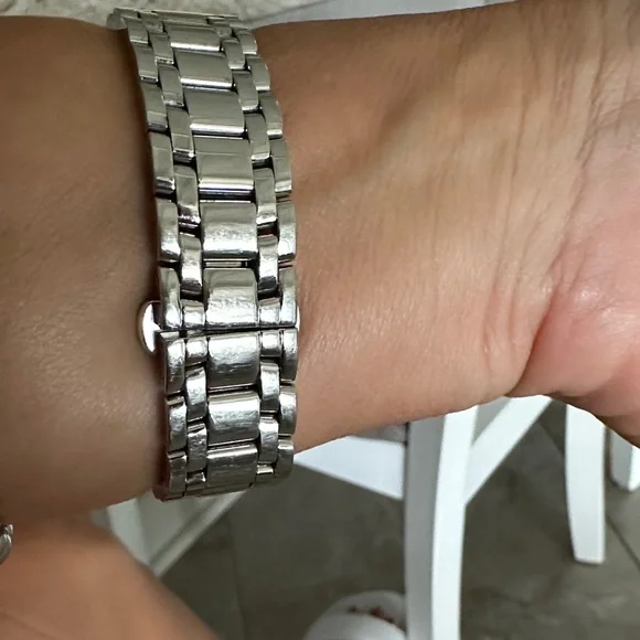 Fendi Silver Bracelet Watch with Dark Dial - Picture 13 of 14